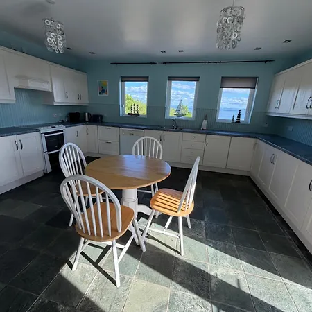 Tullyally House * Castle Cary
