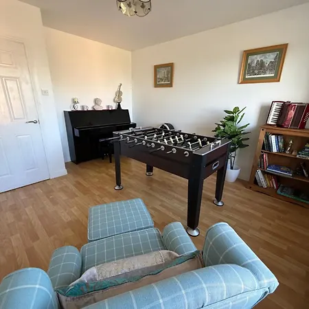 Tullyally House * Castle Cary